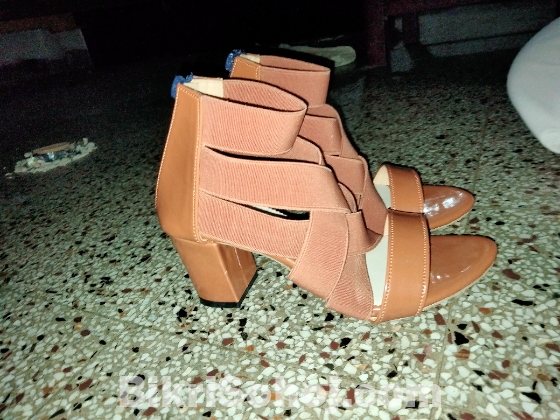 High heel shoes